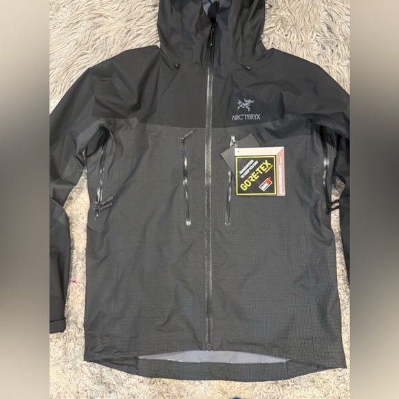 NWT Men’s Size Medium - Arc’teryx Alpha Jacket - Picture 13 of 14
